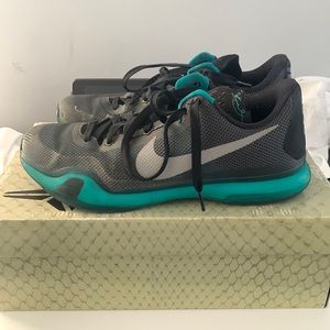 Kobe 10 Liberty